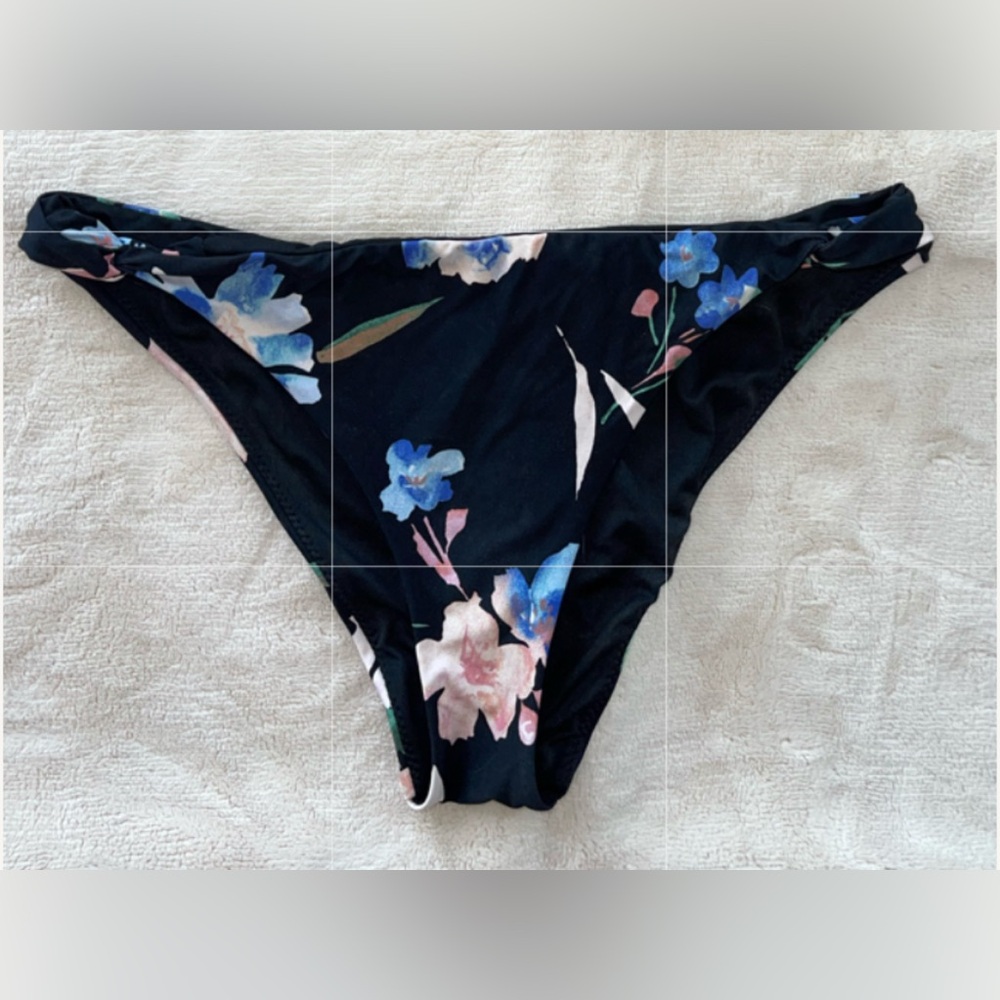 O’Neill Swim SUNSET SEABRIGHT TWIST SIDE BOTTOMS MEDIUM Black & Floral